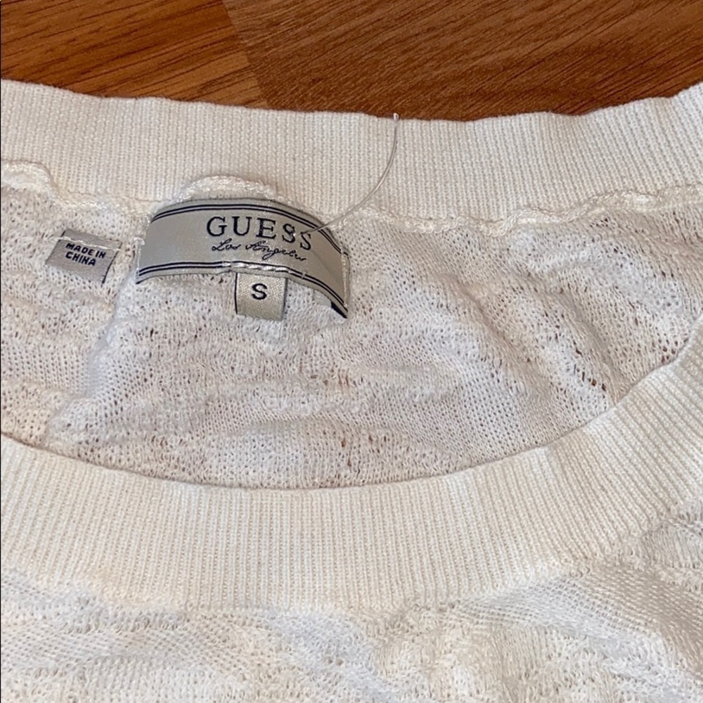 Guess off-white sweater vest NWOT - Picture 3 of 4